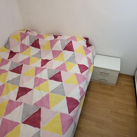 Apartamento Stan Na Dan Prnjavor, Gajba U Centru Exterior foto